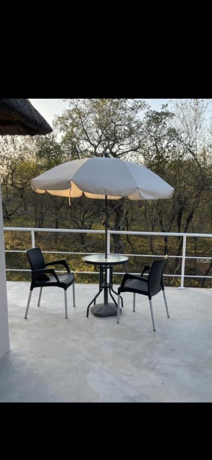Hotel Wild Goose Marloth Park Esterno foto